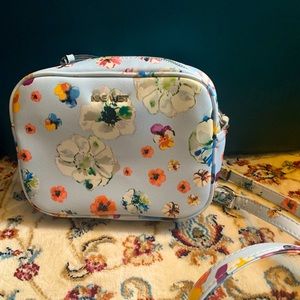 NWOT Nine West Light Blue Flower Print Crossbody Bag